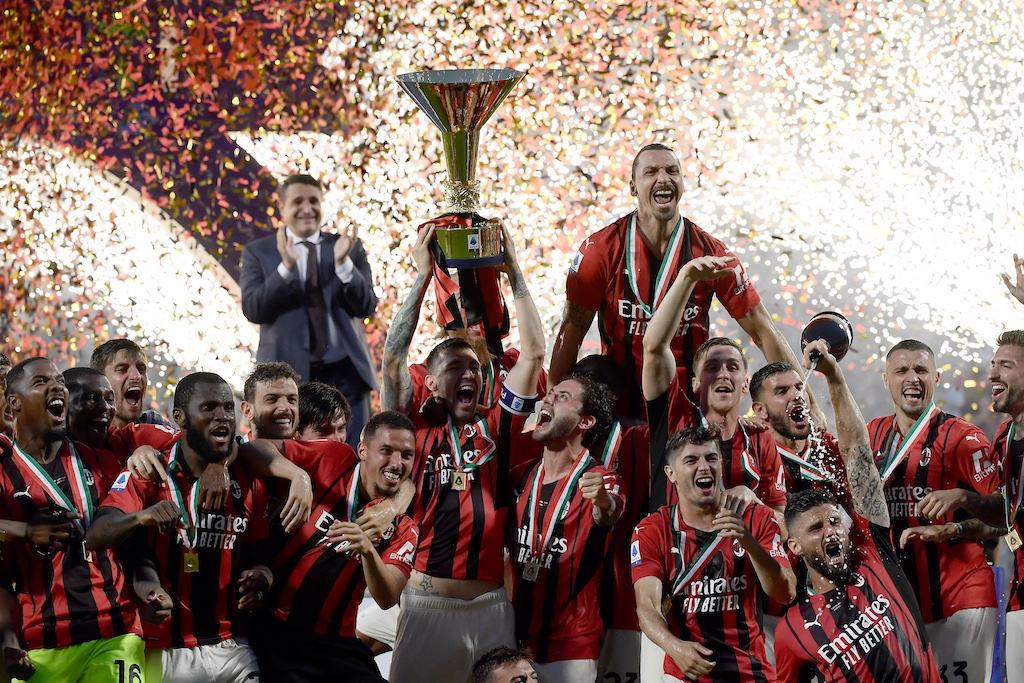 AC Milan dành chức vô địch Serie A sau 11 năm 